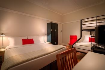 Como Court By Crest - Broome Tourism 5