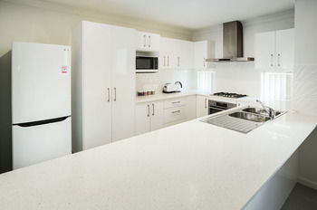 Wallsend Executive Apartments - Broome Tourism 27