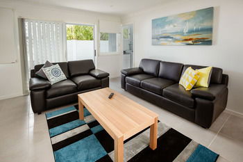 Wallsend Executive Apartments - Broome Tourism 35
