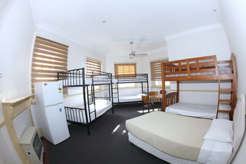 Sydney Darling Harbour Hotel - Broome Tourism 12