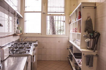 Kings Cross Backpackers - Adults Only - Broome Tourism 13