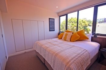 The Penthouse At Cremorne Point Manor - Broome Tourism 8