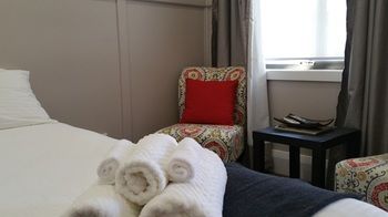 Coppers Hill Private Accommodation - Broome Tourism 11