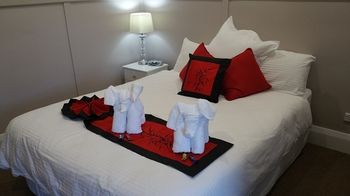 Coppers Hill Private Accommodation - Broome Tourism 24