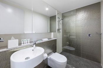 Meriton Serviced Apartments Church Street - Broome Tourism 5