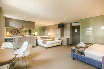 Comfy Kew Apartments - Broome Tourism 4