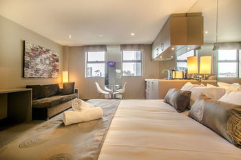 Comfy Kew Apartments - Broome Tourism 5