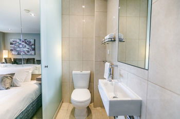 Comfy Kew Apartments - Broome Tourism 10
