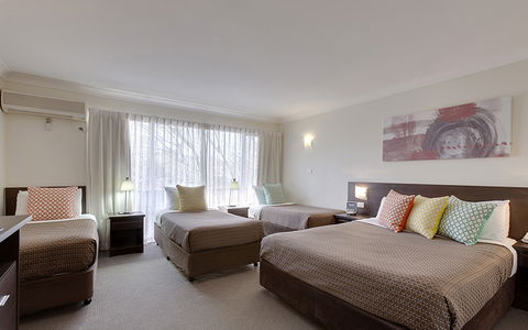 BEST WESTERN Tall Trees Canberra - Broome Tourism 3