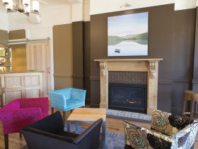 Kermandie Waterfront Hotel - Broome Tourism 1