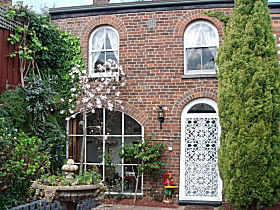 Atrium Apartment B&B - Broome Tourism 0