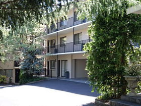 Grosvenor Court Apartments - Broome Tourism 0