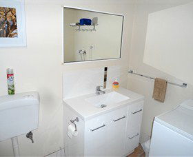 Ashwood Apartments - Bellerive - Broome Tourism 1