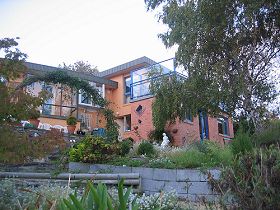 Alexanders Airport Accommodation - Broome Tourism 0