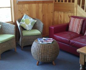 Touchwood Cottages & Craft Gallery & Cafe - Broome Tourism 5