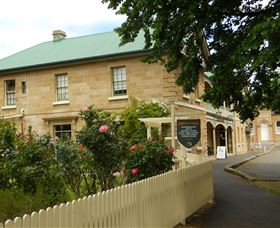 Ross Hotel - Broome Tourism 0