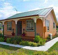 Grand Ole Topiary Cottage - Broome Tourism