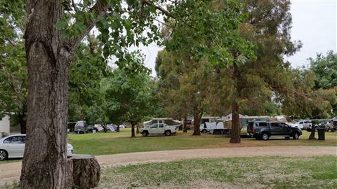 Valley View Caravan Park - Broome Tourism 0