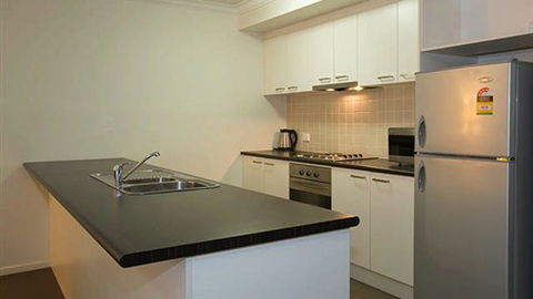 Quest Sale Serviced Apartments - Broome Tourism 5