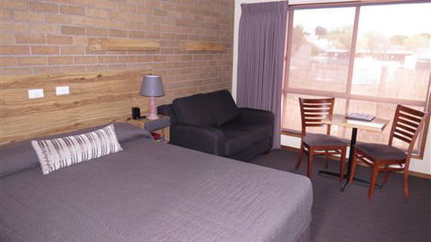 AAT 28 Goldsmith Hotel - Broome Tourism 3