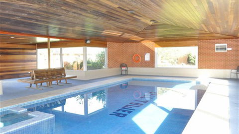Bell Tower Inn - Broome Tourism 0