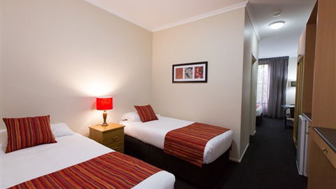 Country Comfort Ballarat - Broome Tourism 2