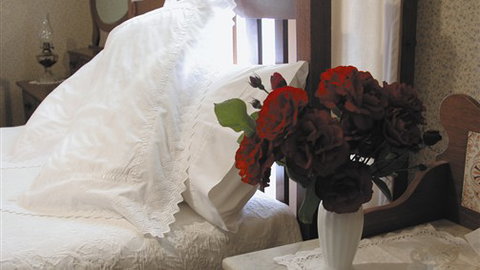 Abergeldie Bed & Breakfast - Broome Tourism 1
