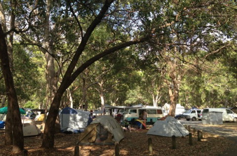 Adder Rock Camping Ground - Broome Tourism 0