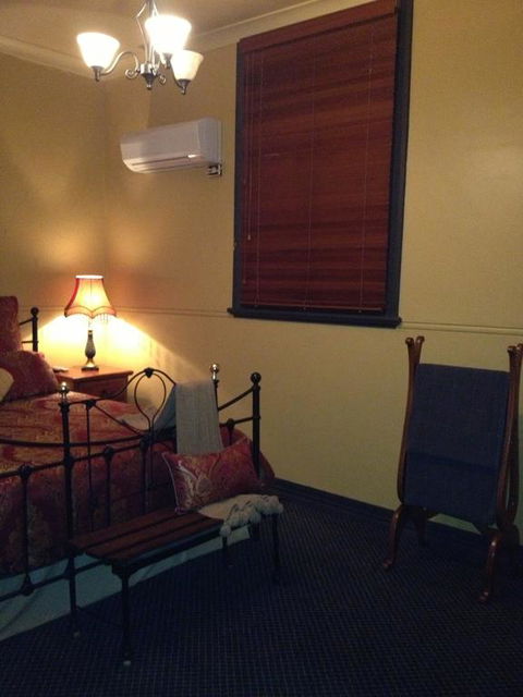 Church House B&B Gundagai - Broome Tourism 12