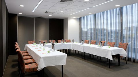 Punthill Apartment Hotels - Dandenong - Broome Tourism 4