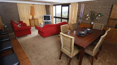 Alpine Retreat Mt Buller - Broome Tourism 4