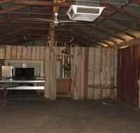 TreeTops Log Cabin - Broome Tourism