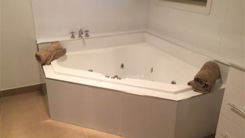 Curdievale Riverfront Lodge - Broome Tourism 2