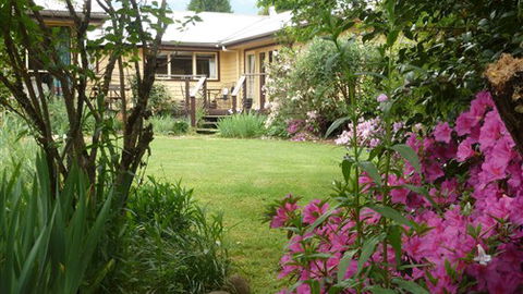Annie's Garden Retreat - Broome Tourism 1