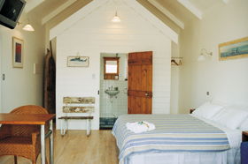Beach Huts Middleton - Broome Tourism 1