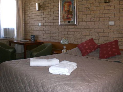 Allamar Motor Inn - Broome Tourism 0