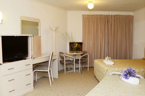 Motel 10 - Broome Tourism 3