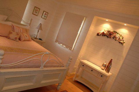 Wombat Lodge - Broome Tourism 0