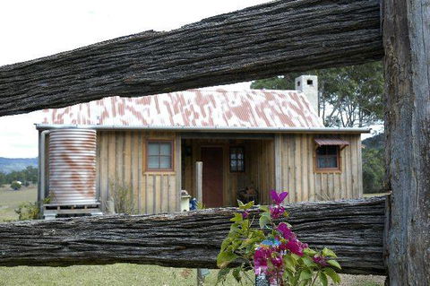 Wombat Lodge - Broome Tourism 4