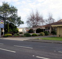 Bass  Flinders Motor Inn - Broome Tourism