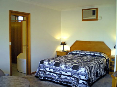 Sundowner Westlander Motor Inn - Broome Tourism 1