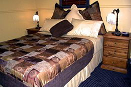 Church House B&B Gundagai - Broome Tourism 2