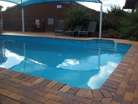 Cobar Motor Inn - Broome Tourism 4