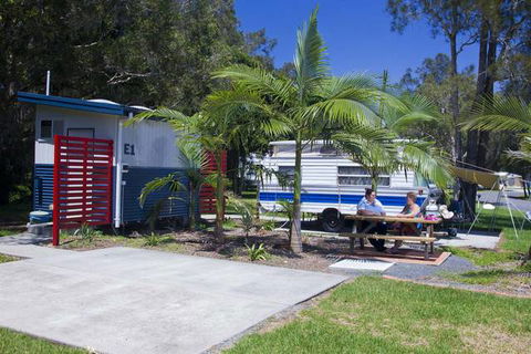 Gateway Lifestyle Lakeside Forster - Broome Tourism 0