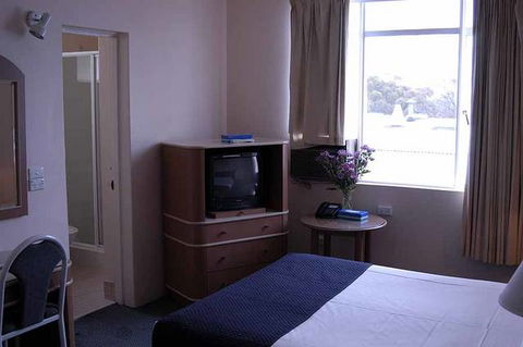Greenwich Inn Motel - Broome Tourism 0