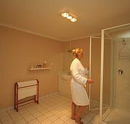 Lagoon Pocket Bed  Breakfast - Broome Tourism