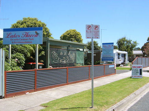 Lakes Haven Caravan Park - Broome Tourism 1