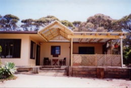 Lovering's Beach Houses - D'Estrees Bay - Broome Tourism 0