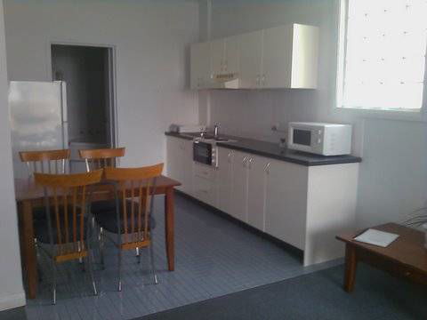 Manly Beach Holiday & Executive Apartments - Broome Tourism 3