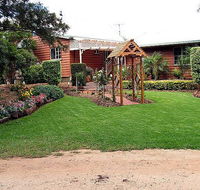 Mulanah Gardens BB Cottages/Wedding Venue - Broome Tourism